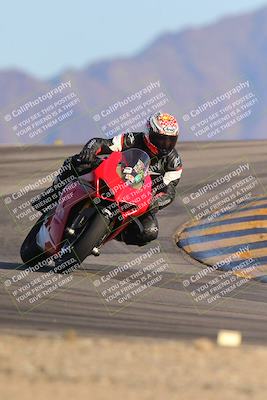 media/Dec-10-2023-SoCal Trackdays (Sun) [[0ce70f5433]]/Turn 12 (2pm)/